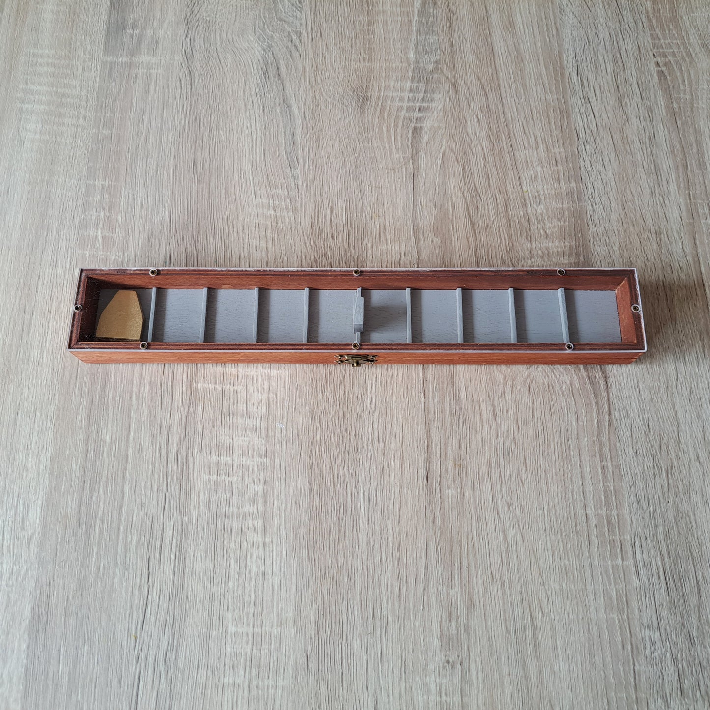 Palette case for oil paints for 9 colors, best palette case suitable for transporting oil paints to plein air, box for oil paints