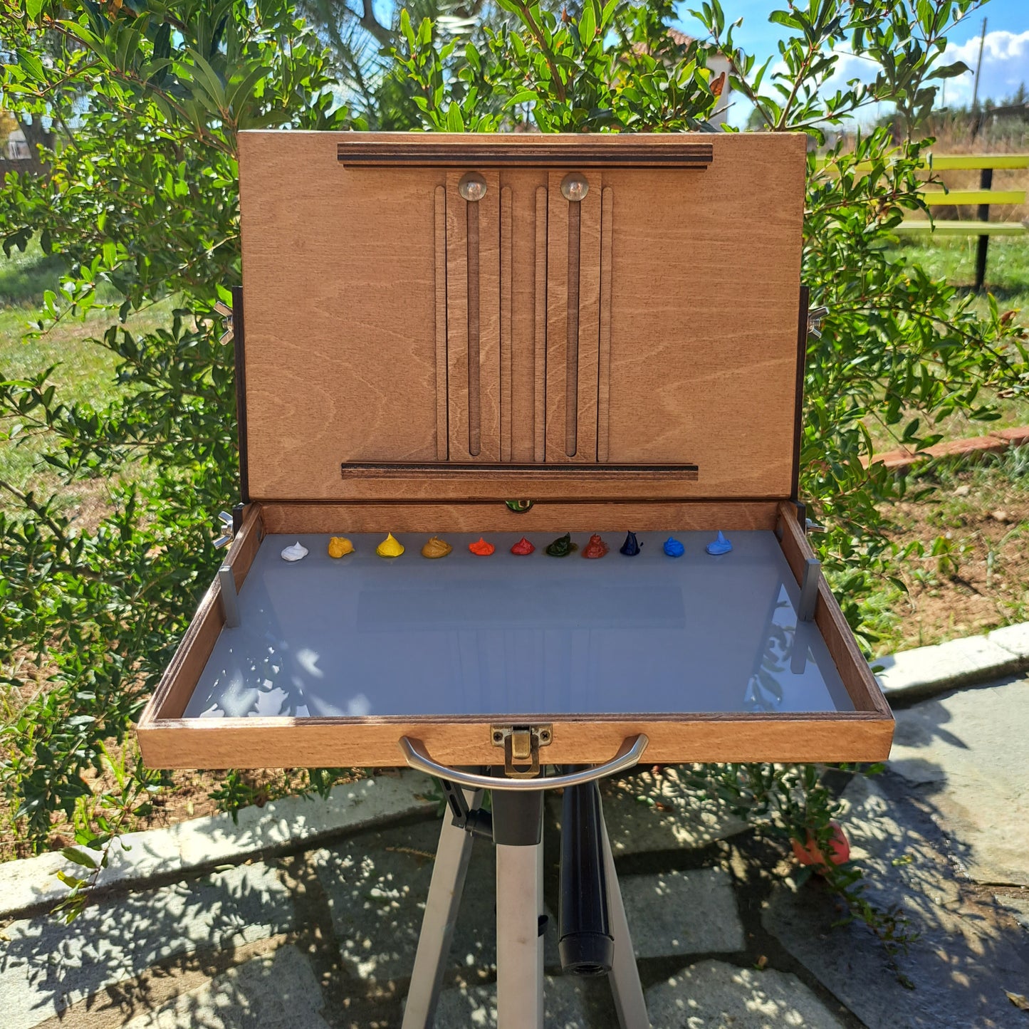 Pochade box for PLEIN AIR painting, outdoor & portable artist easel, lightweight box for oil paints, M size grey Palette