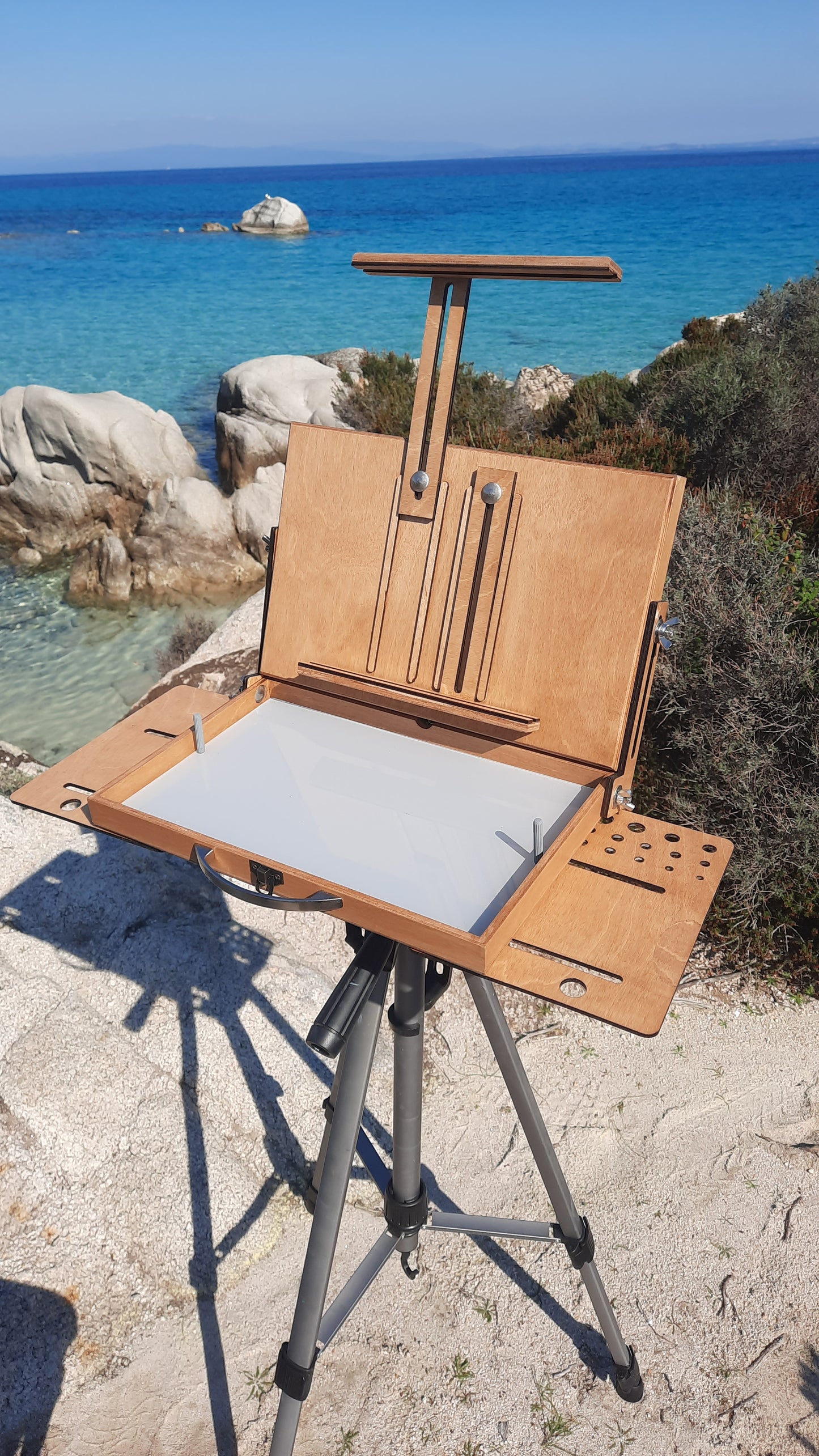 Reversible Lid Pochade Box with Removable Palette – Lightweight, Weatherproof Easel for Plein Air Painting