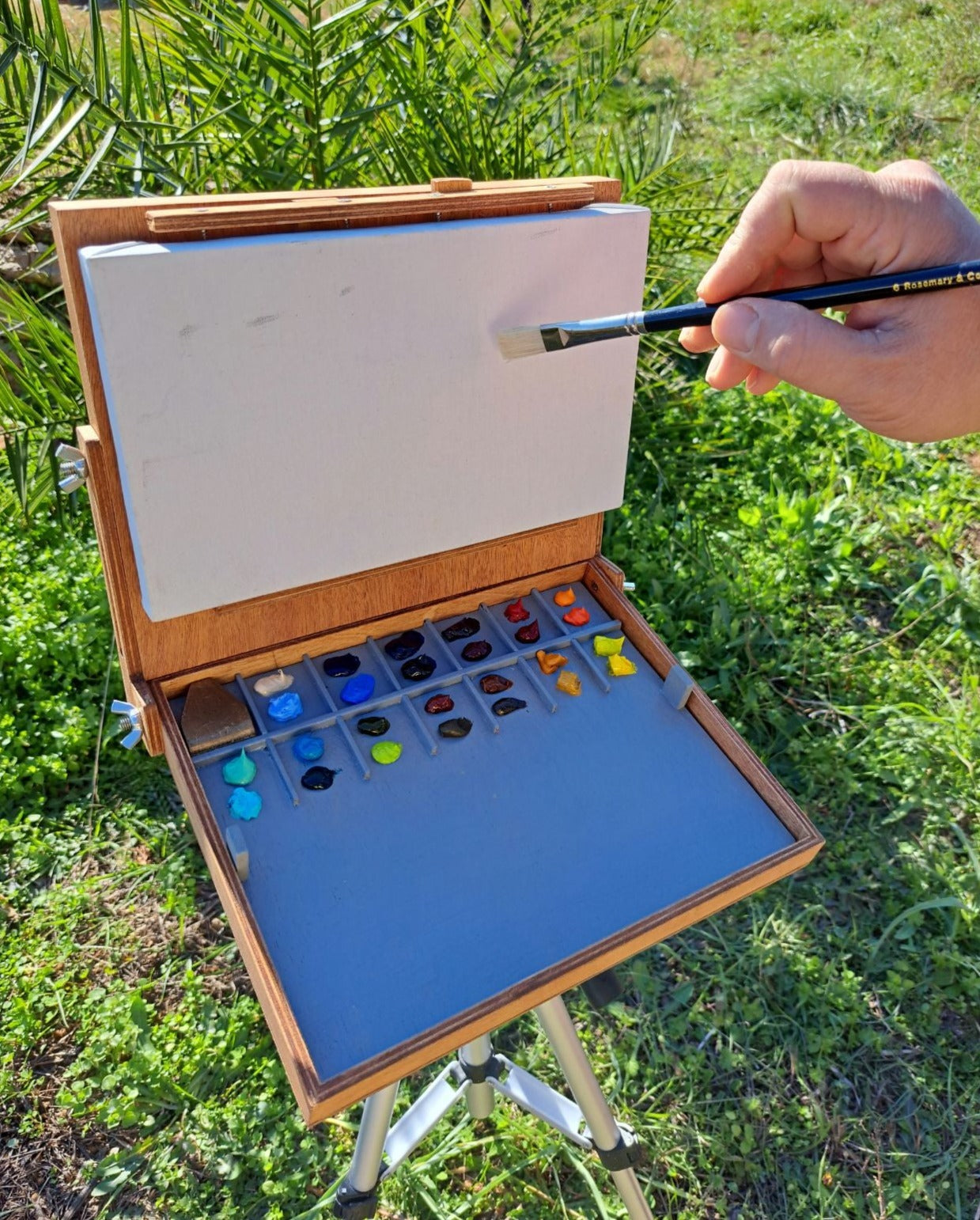 Pochade box for plein air painting, handmade lightweight outdoor & portable artist easel