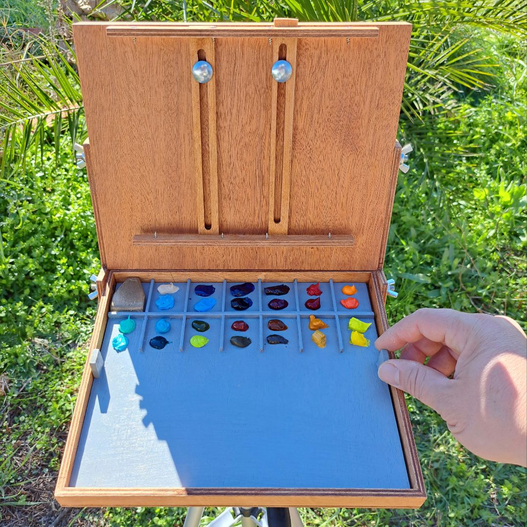 Pochade box for plein air painting, handmade lightweight outdoor & portable artist easel