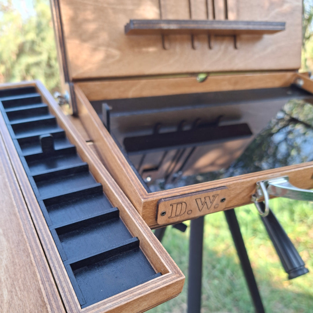 Reversible Lid Pochade Box with Removable Palette – Lightweight, Weatherproof Easel for Plein Air Painting with black palette