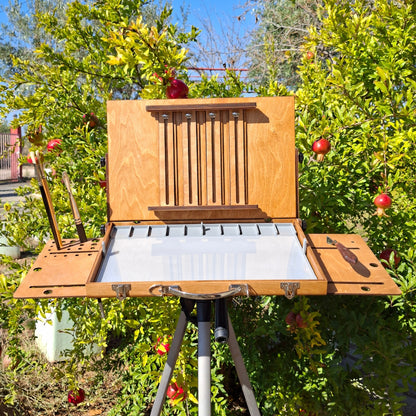 L-Size Pochade Box with Magnetic Side Wings & Removable Freezable Palette – Lightweight Plein Air Painting Easel with Grey Mixing Palette
