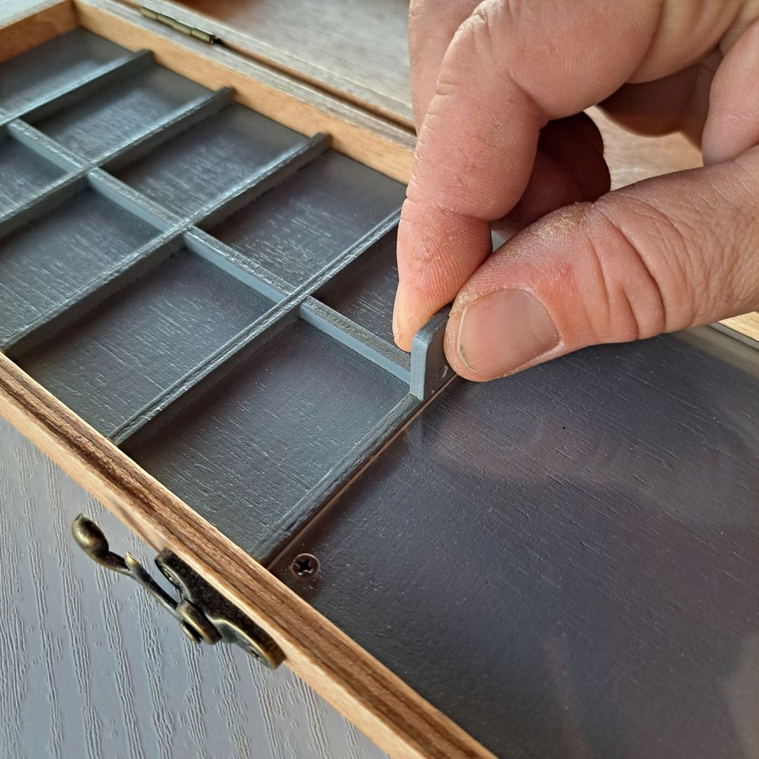 Freezable pallet case with space for mixing paints, 2 in 1 wood case for oil paints, Plein Air Travel Palette