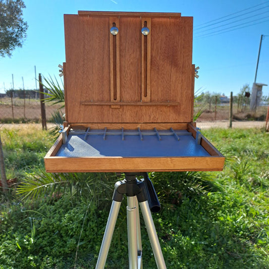 Pochade box for plein air painting, handmade lightweight outdoor & portable artist easel